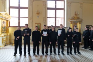 Уставное богослужение на Архиерейском подворье — в храме во имя святого апостола и евангелиста Иоанна Богослова при СПДС