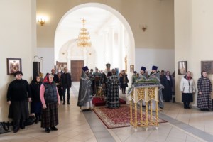 Литургия Преждеосвященных Даров в Свято-Троицком кафедральном соборе г. Вольска