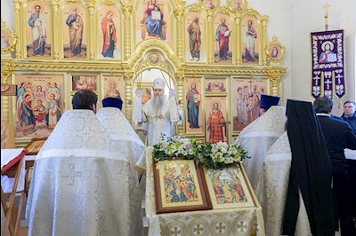 Божественная литургия в храме святых Царственных страстотерпцев г. Саратова