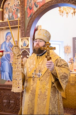 Митрополит Игнатий совершил Божественную литургию в храме святителя Николая Японского г. Саратова