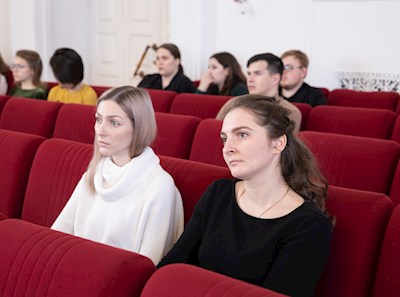 Регент Архиерейского хора провел открытый мастер-класс