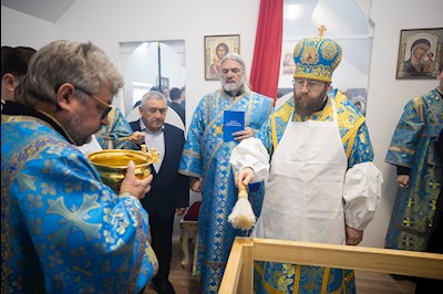 Митрополит Игнатий совершил Великое освящение храма в честь иконы Божией Матери «Спорительница хлебов» с. Кувыка и первую Божественную литургию в новоосвященном храме