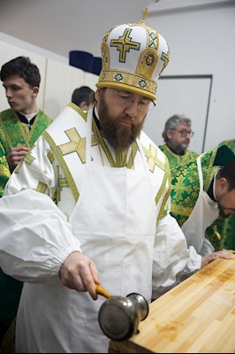 Митрополит Игнатий совершил Великое освящение храма преподобного Серафима Саровского р.п. Татищево и первую Божественную литургию в новоосвященном храме