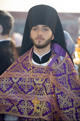 Митрополит Игнатий совершил Божественную литургию в Крестовоздвиженском храме г. Хвалынска