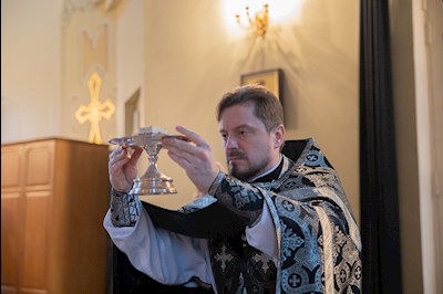 Митрополит Игнатий совершил Литургию Преждеосвященных Даров в Покровском соборе г. Саратова
