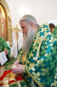Божественная литургия в храме во имя святителя Луки (Войно-Ясенецкого) города Саратова