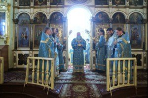Божественная литургия в храме в честь Казанской иконы Божией Матери г. Петровска