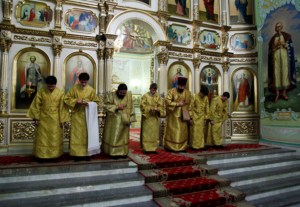 Всенощное бдение в храме в честь Покрова Пресвятой Богородицы г. Саратова