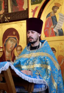 Вечерня в соединении с Божественной литургией свт. Иоанна Златоуста в храме в честь Благовещения Пресвятой Богородицы г.Вольска