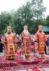 Божественная литургия в Вавиловом Доле