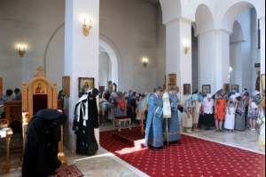 Божественная литургия в Свято-Алексиевском женском монастыре г. Саратова