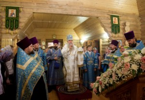 Всенощное бдение в храме в честь Рождества Пресвятой Богородицы города Саратова