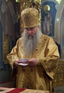 Божественная литургия и новогодний молебен в Свято-Троицком кафедральном соборе города Саратова