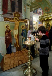 Всенощное бдение в храме в честь Покрова Пресвятой Богородицы г. Саратова