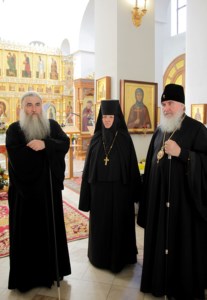 Председатель Издательского совета Митрополит Климент посетил храмы Саратовской епархии