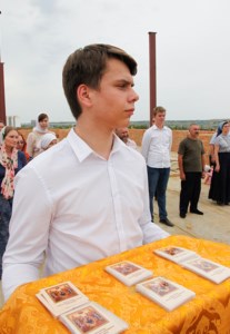 Чин основания храма во имя новомучеников и исповедников Саратовских в строящемся районе Солнечный-2 г. Саратова