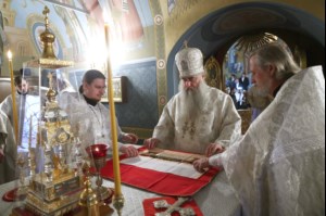 Крещальная литургия в Свято-Троицком кафедральном соборе г.Саратова