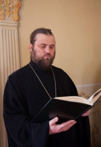 Царские часы на Архиерейском подворье — храме во имя святого апостола и евангелиста Иоанна Богослова при Саратовской православной духовной семинарии