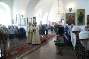 Божественная литургия в храме во имя Архангела Михаила с. Михайловка Саратовского района
