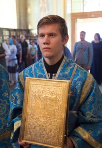 Всенощное бдение в храме в честь Покрова Пресвятой Богородицы г.Саратова