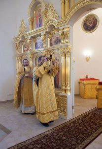 Совершена первая Литургия в новом храме на Увекском кладбище г.Саратова