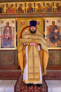 Божественная литургия на Архиерейском подворье — храме в честь иконы Божией Матери «Утоли моя печали» г.Саратова