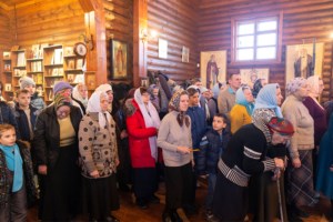 Божественная литургия в храме в честь Сретения Господня г.Саратова