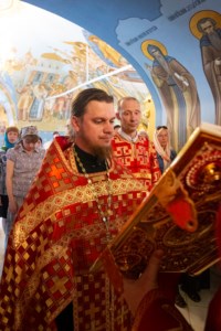 В Саратове встретили икону «Избавительница от бед»