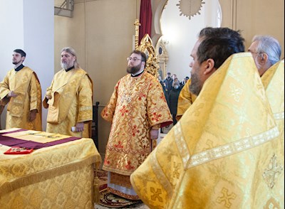 Митрополит Игнатий совершил Божественную литургию в храме Казанской иконы Божией Матери г. Саратова