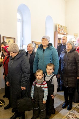 Божественная литургия в храме святых Царственных страстотерпцев г. Саратова