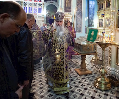 Всенощное бдение в храме в честь Сошествия Святого Духа г. Саратова