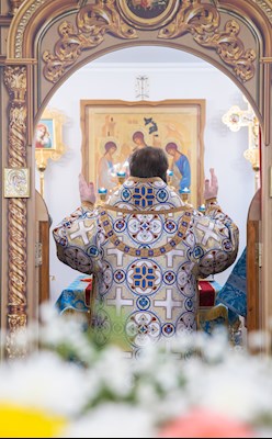 Митрополит Игнатий совершил Божественную литургию в храме в честь иконы Божией Матери «Скоропослушница» г. Шиханы Вольского района