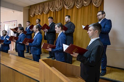 Архиерейский хор Саратовской митрополии выступил в СИЗО