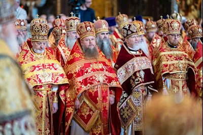 Митрополит Игнатий принял участие в Божественной литургии в Храме Христа Спасителя