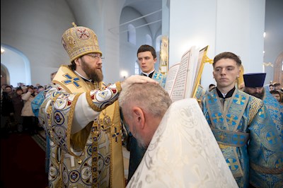 Митрополит Игнатий совершил Божественную литургию в Покровском храме г. Петровска