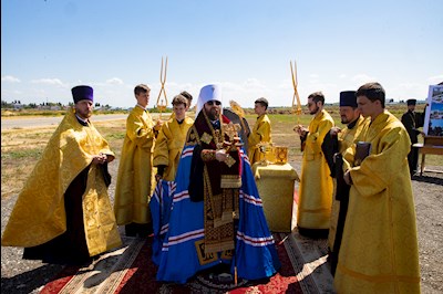 Митрополит Игнатий совершил освящение закладного камня на месте строительства Княже-Владимирского собора г. Саратова