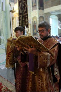 Митрополит Лонгин совершил Чин умовения ног