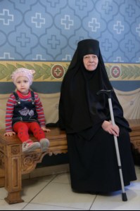 Крещальная литургия в Свято-Троицком кафедральном соборе города Саратова