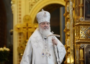 Митрополит Лонгин принял участие в Патриаршем богослужении в Храме Христа Спасителя в день открытия Рождественских чтений
