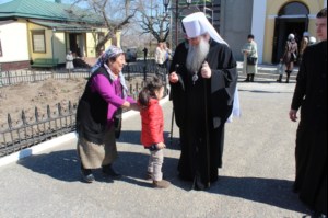 Божественная литургия в кафедральном соборе Казанской иконы Божией Матери г. Элисты