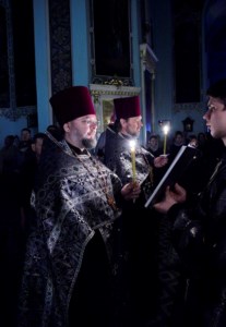 Утреня с чтением Великого канона преподобного Андрея Критского в храме в честь Сошествия Святого Духа г. Саратова