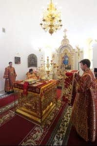 Божественная литургия в храме во имя святых первоверховных апостолов Петра и Павла г. Аткарска