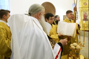 Всенощное бдение в храме во имя апостола и евангелиста Иоанна Богослова г.Саратова