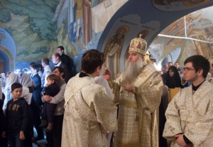 Всенощное бдение в Свято-Троицком кафедральном соборе города Саратова