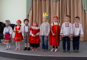 В Саратове прошел финальный этап епархиального фестиваля детского творчества «Поделись радостью с другом» (младшая группа)