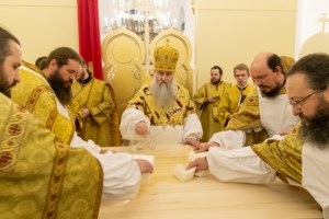 Великое освящение храма во имя святителя Спиридона Тримифунтского г. Саратова и первая Божественная литургия в новоосвященном храме