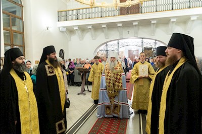 Всенощное бдение в Свято-Никольском мужском монастыре г. Саратова