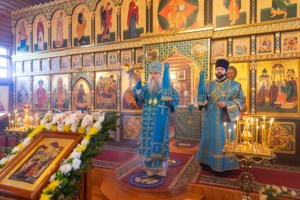 Божественная литургия в храме в честь Сретения Господня г.Саратова