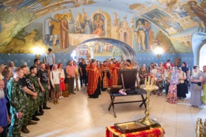 В Саратове встретили икону «Избавительница от бед»