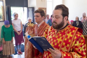 Божественная литургия в храме в честь Воскресения Христова с. Ивано-Языковка Аткарского района